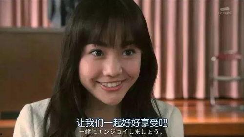 成人吃奶的性视频,揭秘奶嘴下的情感纽带