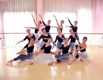 成人形体独舞视频大全,成人形体独舞艺术盛宴