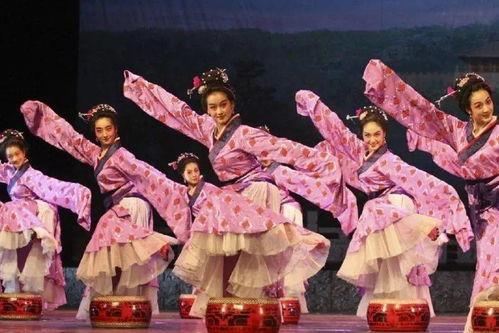 成人襦裙舞蹈视频,成人襦裙舞蹈风采赏析