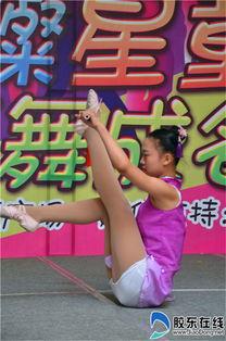 星颐广场成人舞蹈视频,动感旋律下的优雅舞动